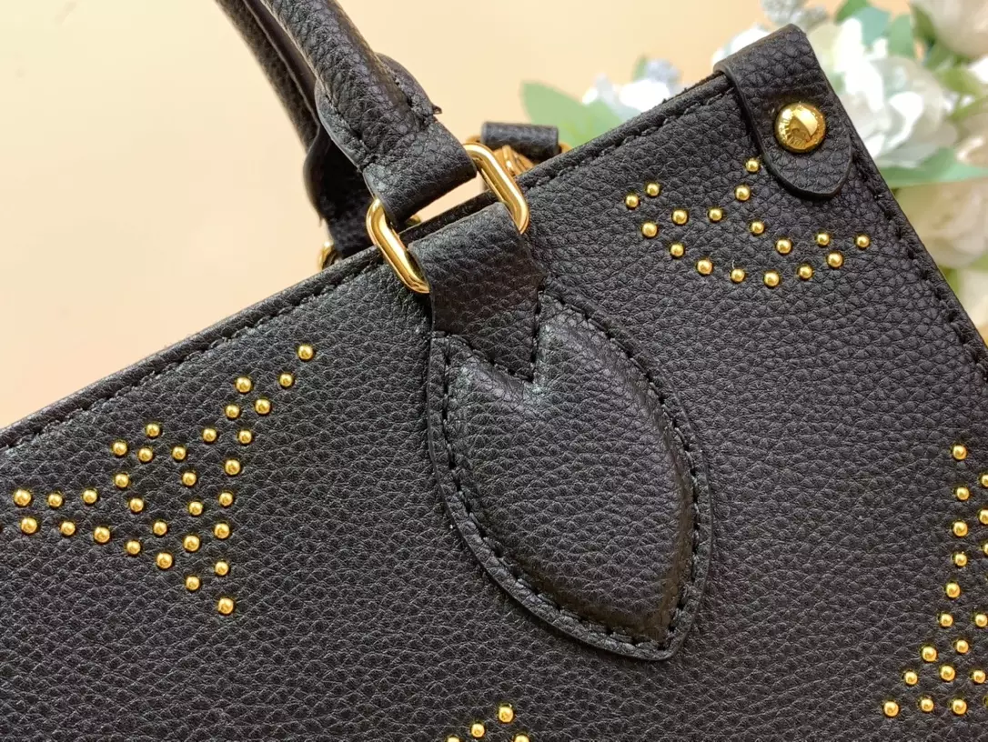 OnTheGo PM Monogram Empreinte Grained Cowhide Leather