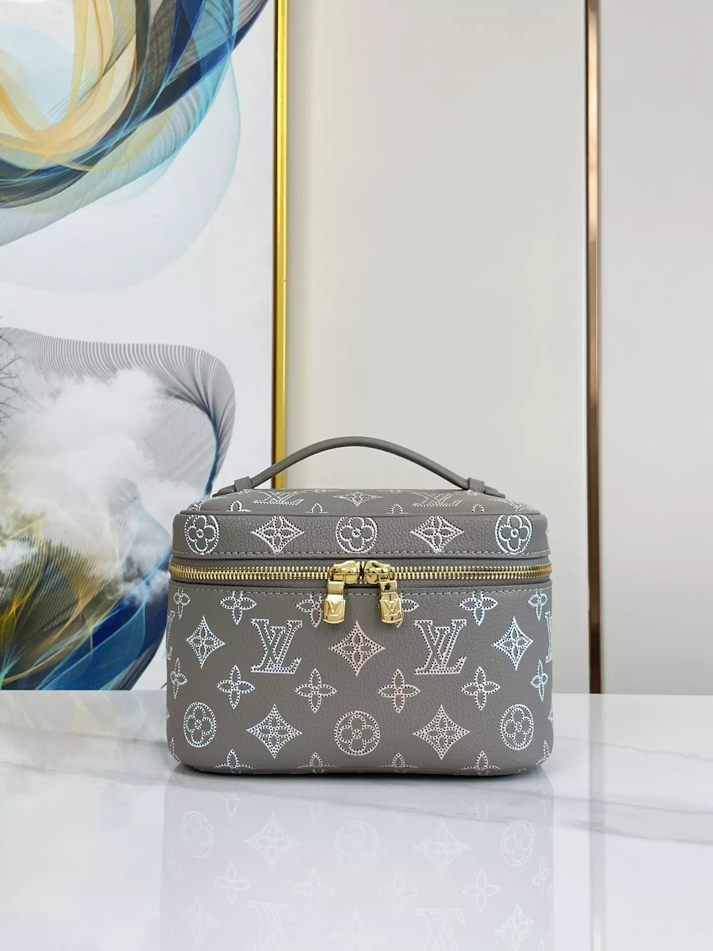Nice Mini Vanity Case Gray Mahina Calfskin