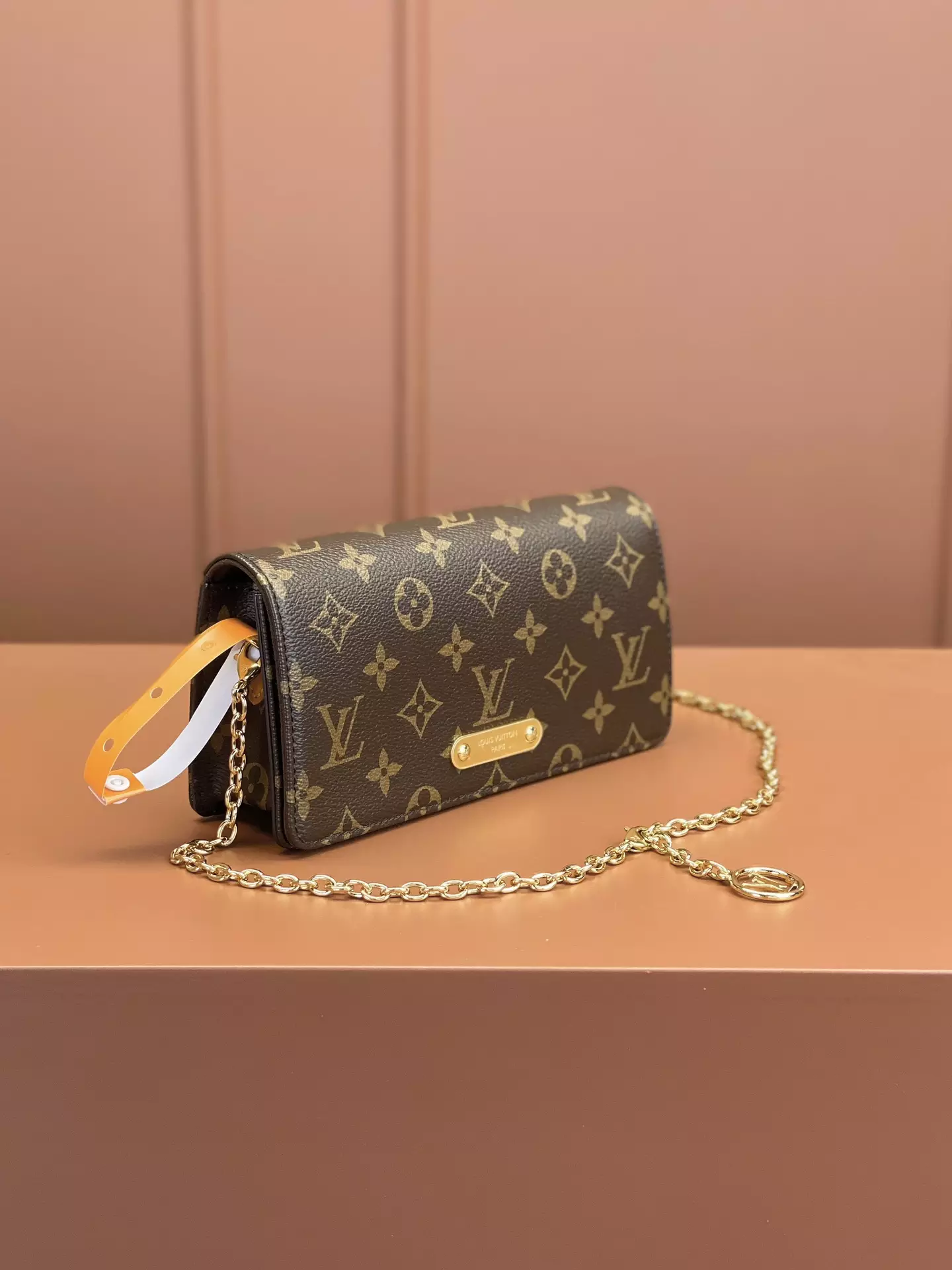 Lily Wallet On Chain Monogram Canvas Brown