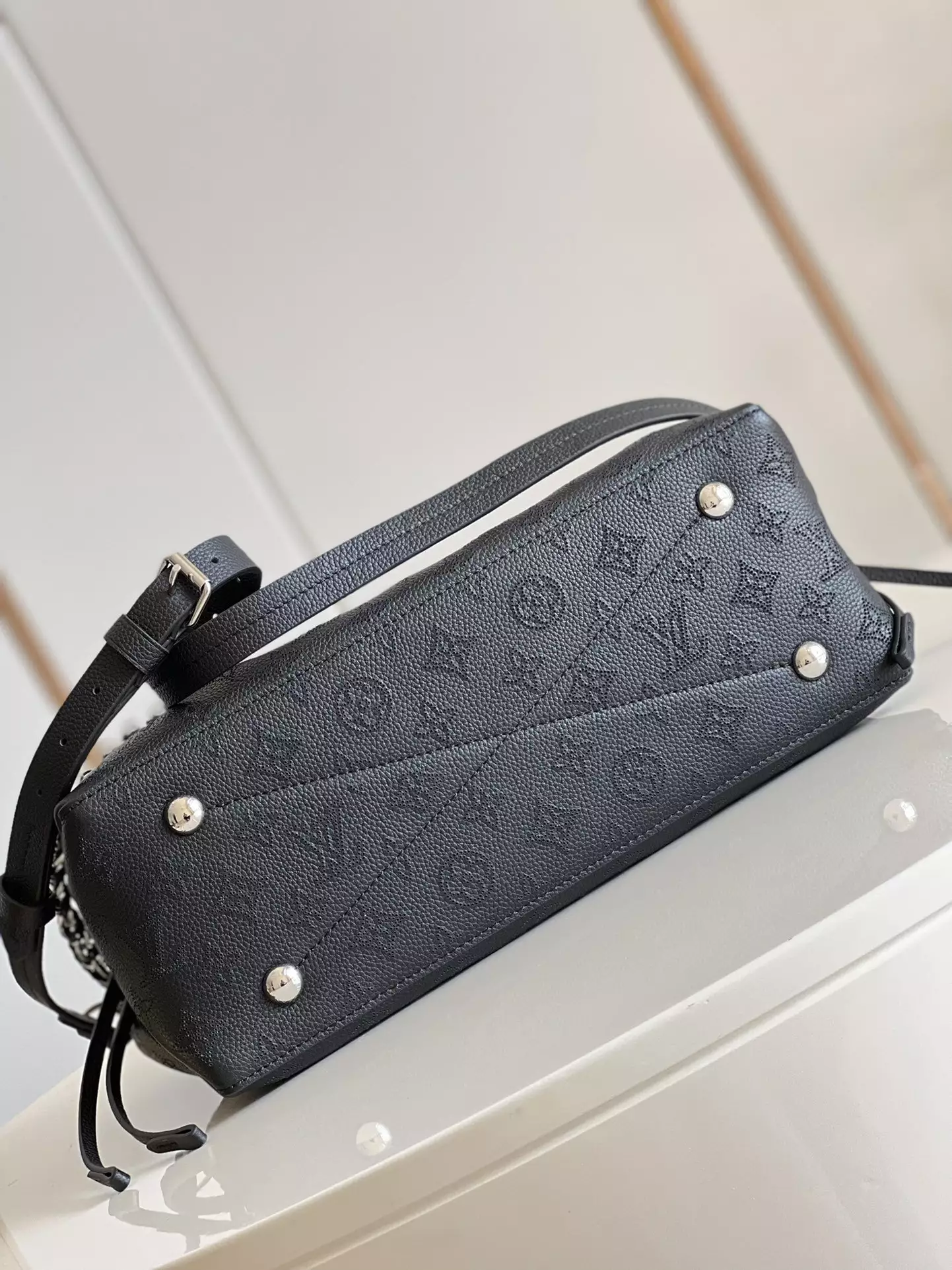 Bella Tote Black Mahina Calfskin