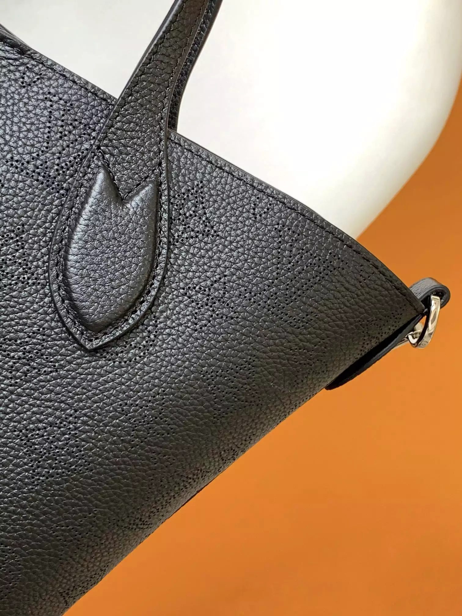 Blossom PM Mahina Black Leather