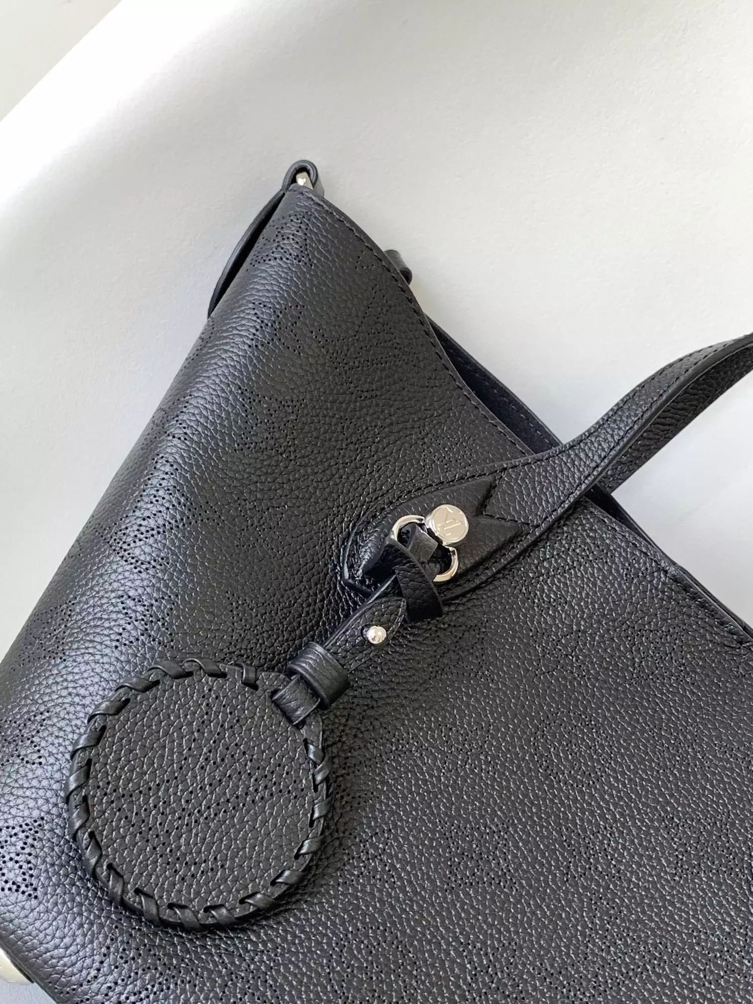 Blossom PM Mahina Black Leather