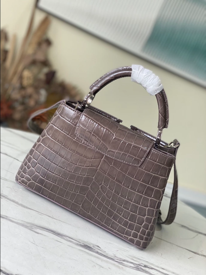 Capucines BB Crocodilien Brillant Bag