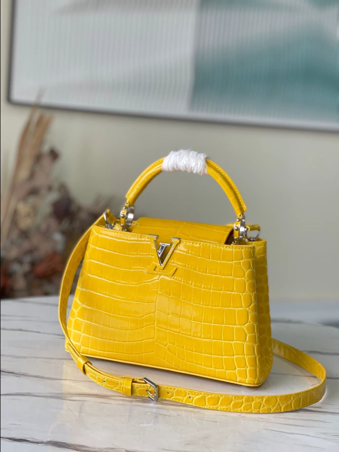 Capucines BB Crocodilien Brillant Bag