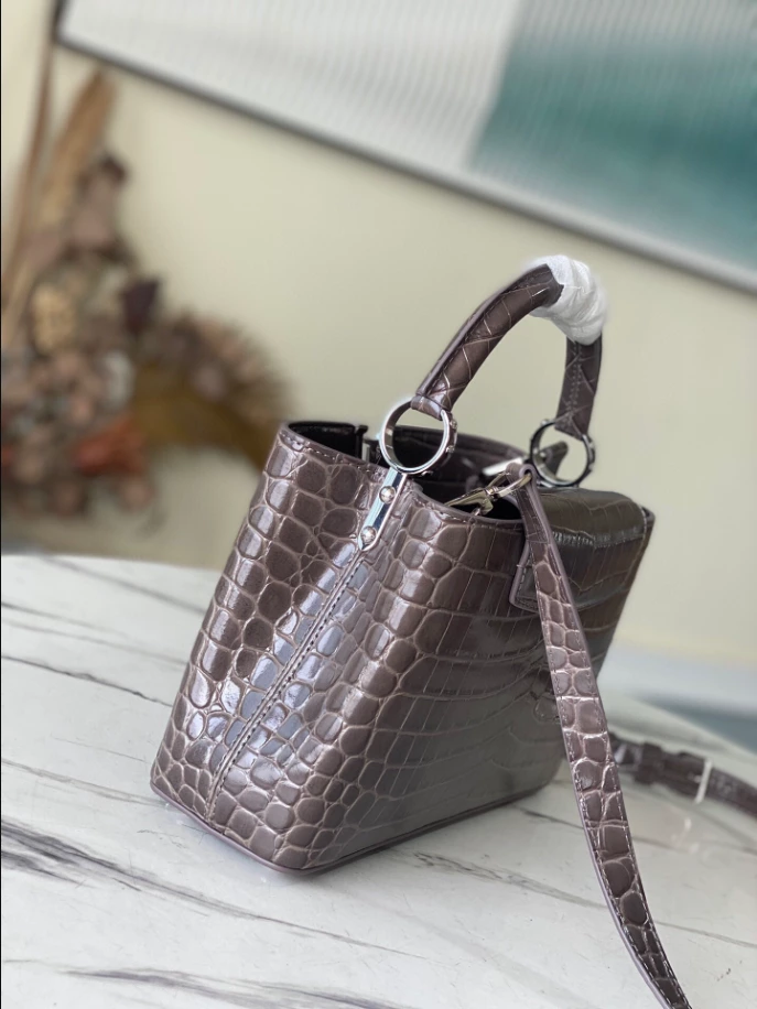 Capucines BB Crocodilien Brillant Bag