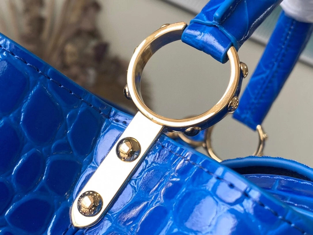 Capucines BB Crocodilien Brillant Bag