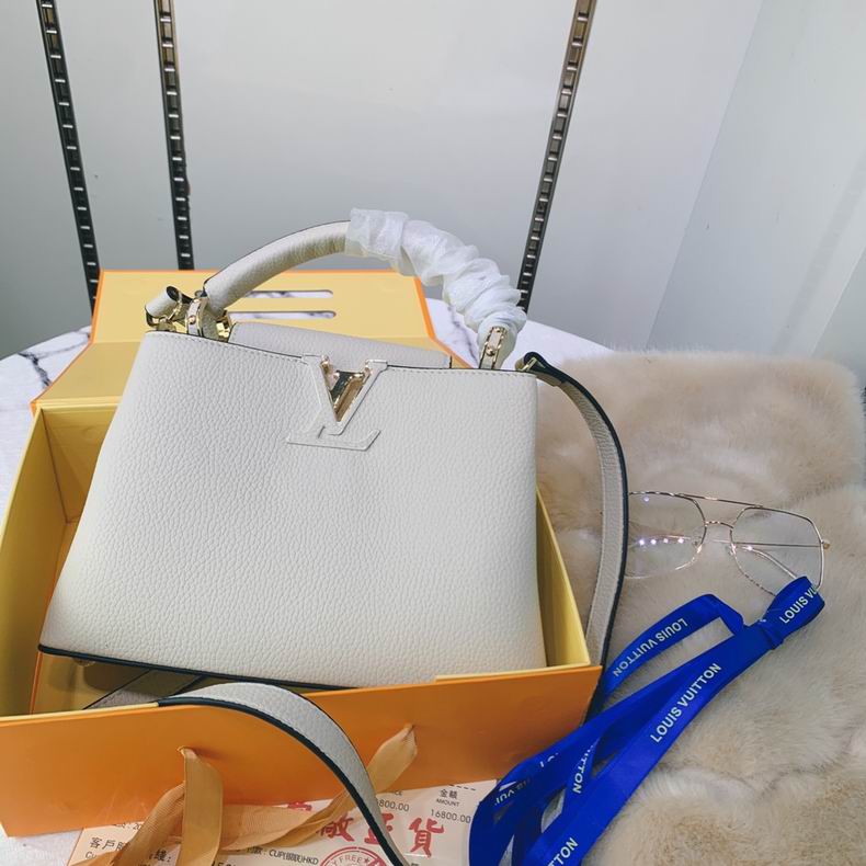 Capucines BB Taurillon Leather Bag