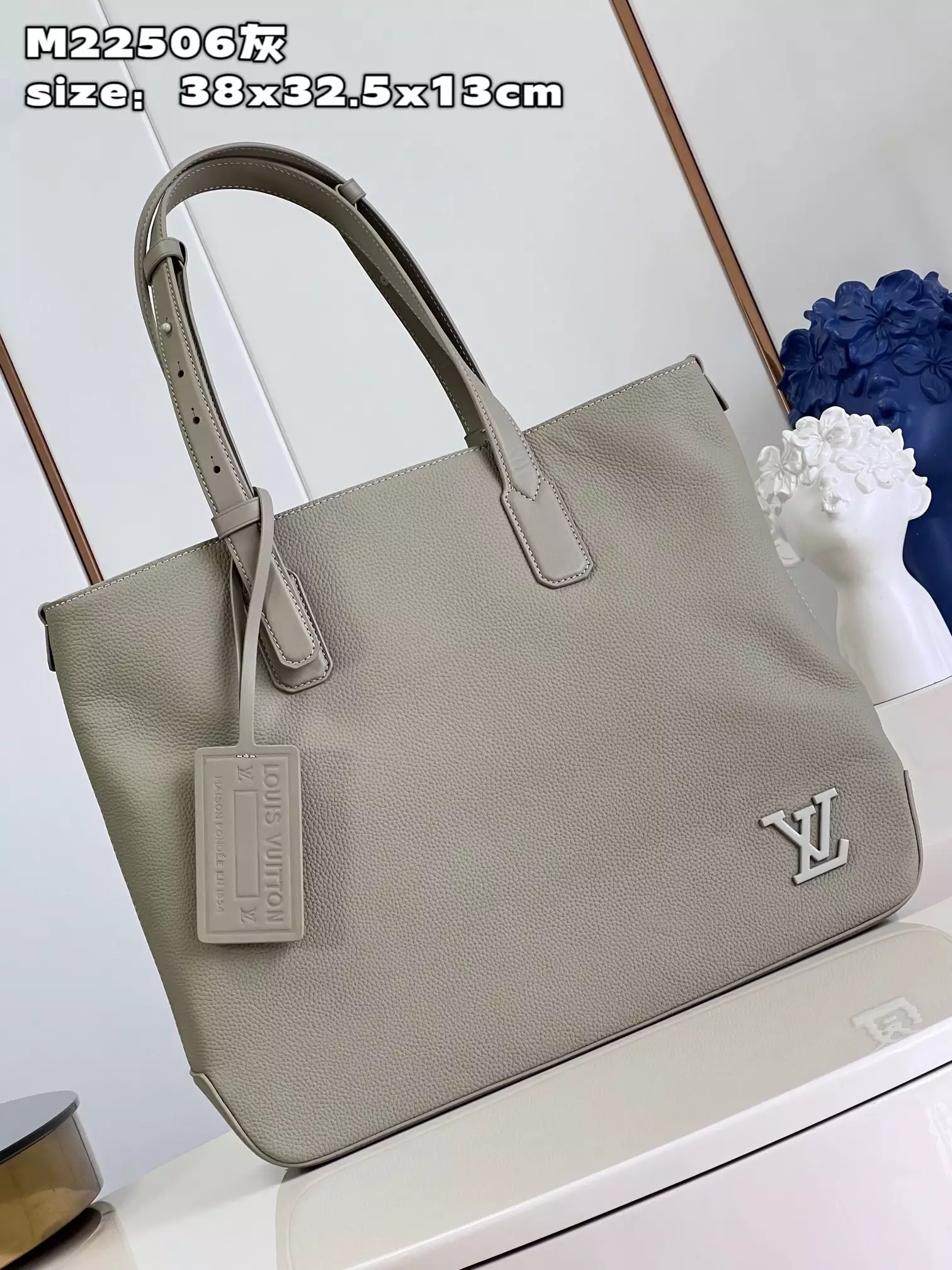 Fastline Tote LV Aerogram Sage Cowhide Leather