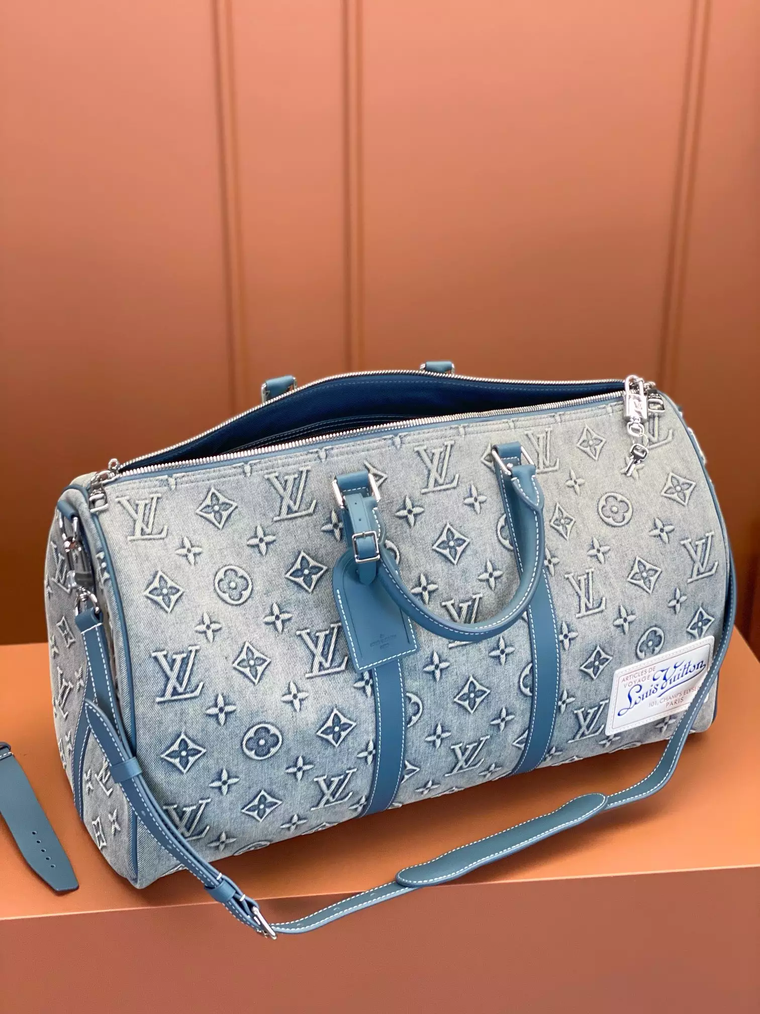 Keepall Bandoulière 50 Monogram Washed Denim Canvas