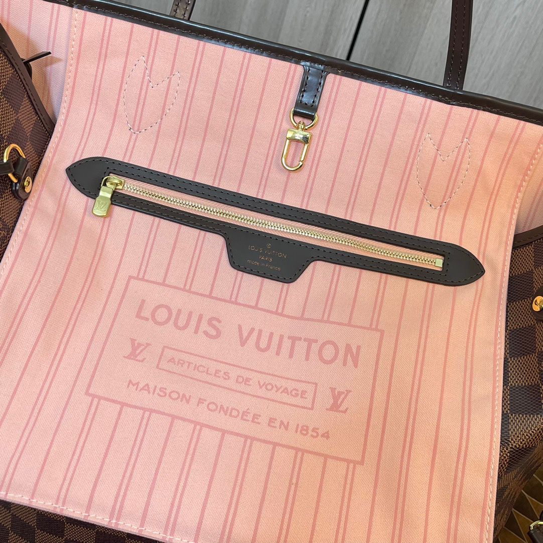 Louis Vuitton Neverfull MM Tote Bag – LB402