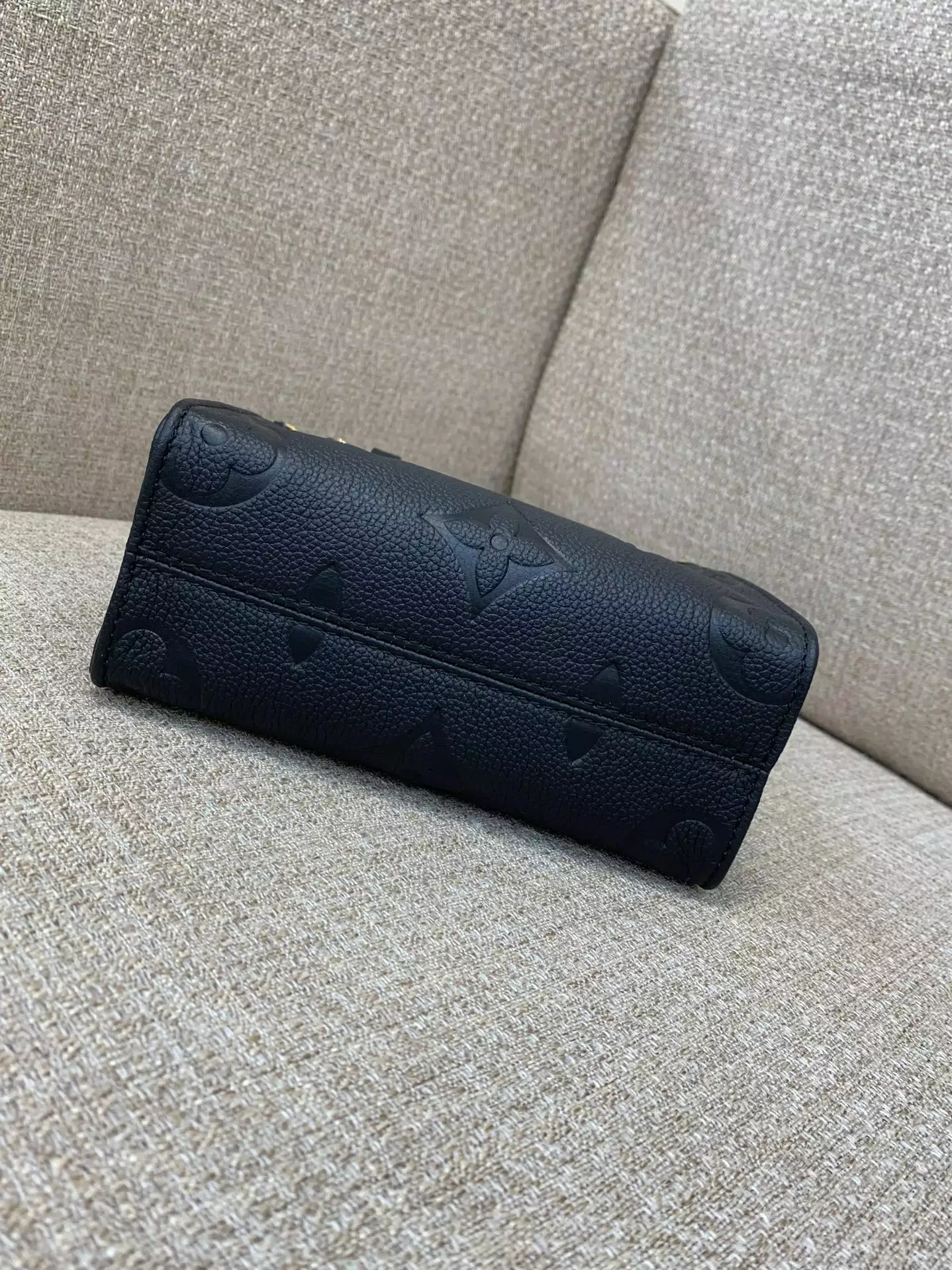 OnTheGo BB Monogram Empreinte Black Leather