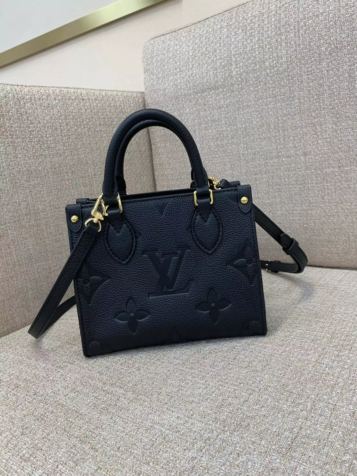 OnTheGo BB Monogram Empreinte Black Leather