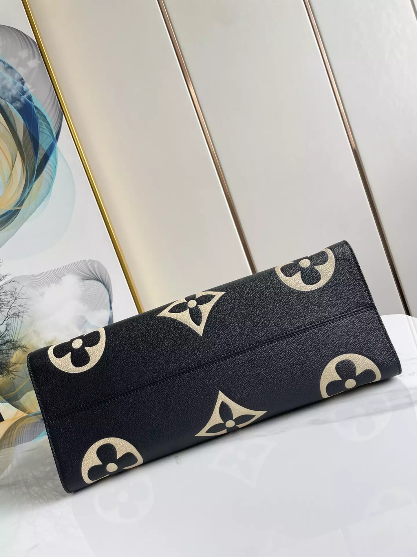OnTheGo MM Bicolor Monogram Empreinte Black/Cream Leather