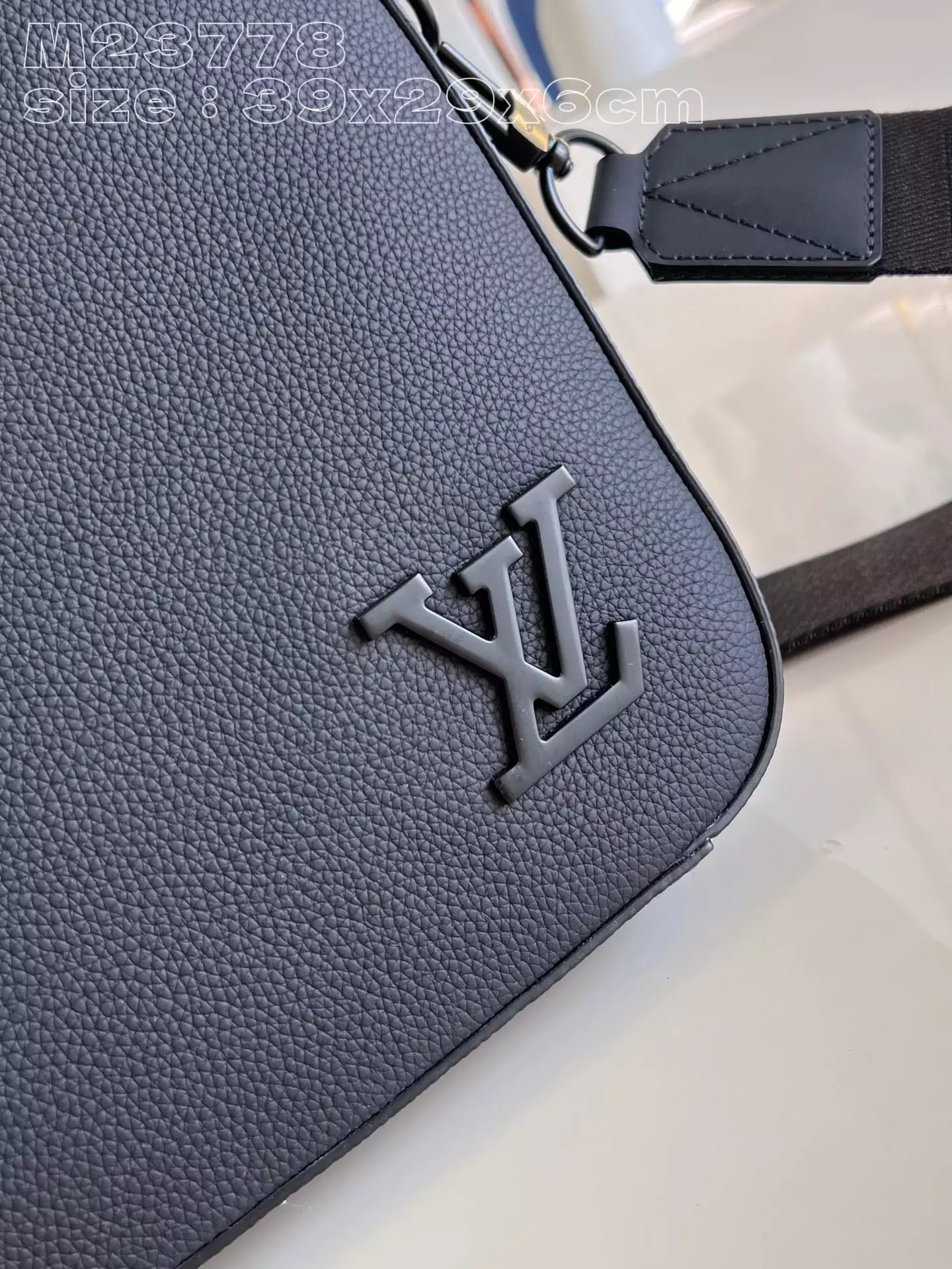 Pilot Briefcase LV Aerogram Black Cowhide Leather