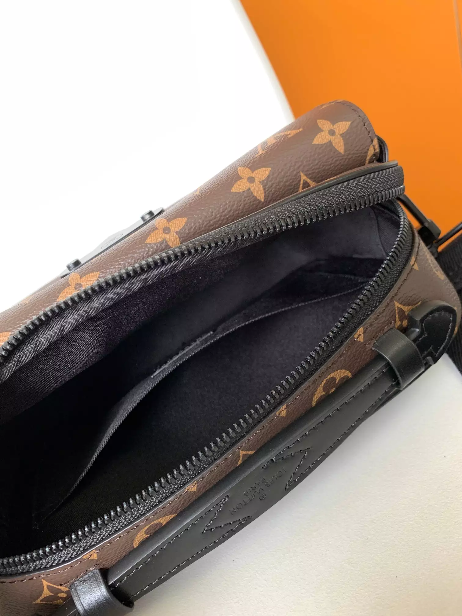 S Lock Messenger Monogram Macassar Canvas