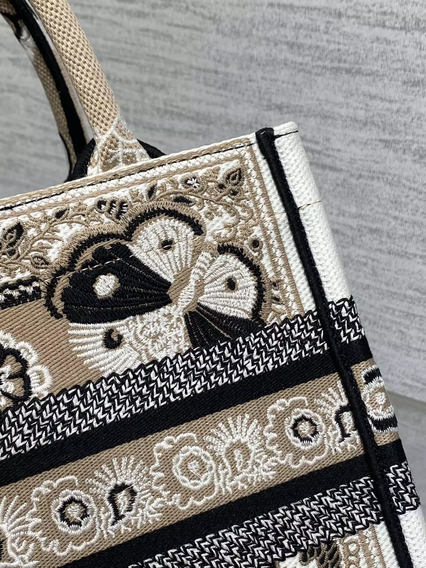 Medium Dior Book Tote Beige Multicolor Butterfly Bandana Embroidery