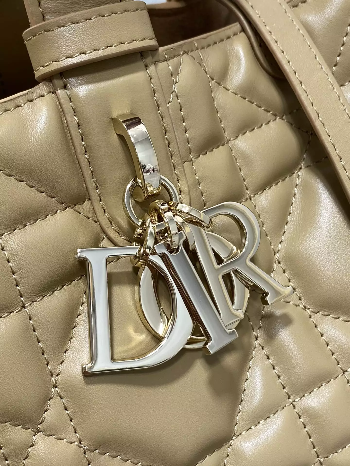 Medium Dior Toujours Bag Medium Tan Macrocannage Calfskin
