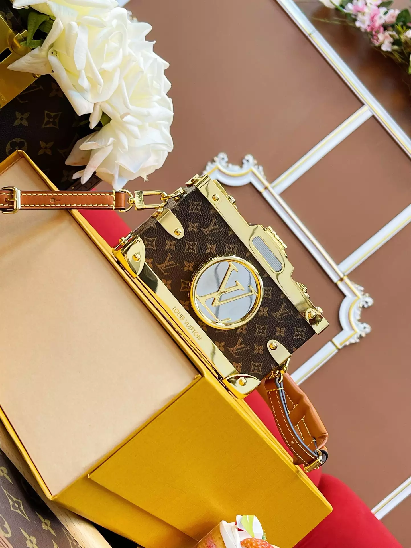 Pic Trunk Monogram Canvas Calf Leather Case