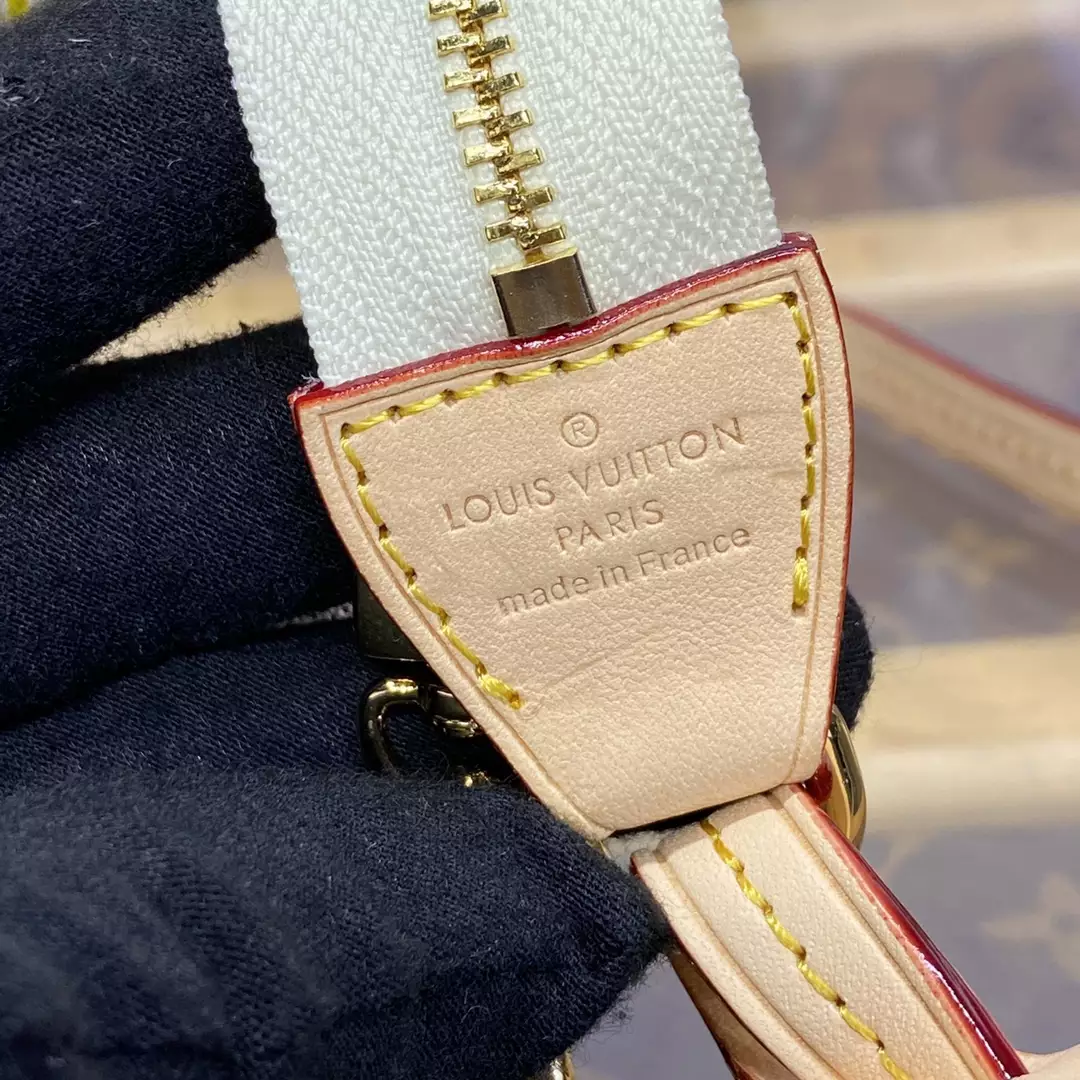 Pochette Accessoires Peach Pink Damier Giant Canvas