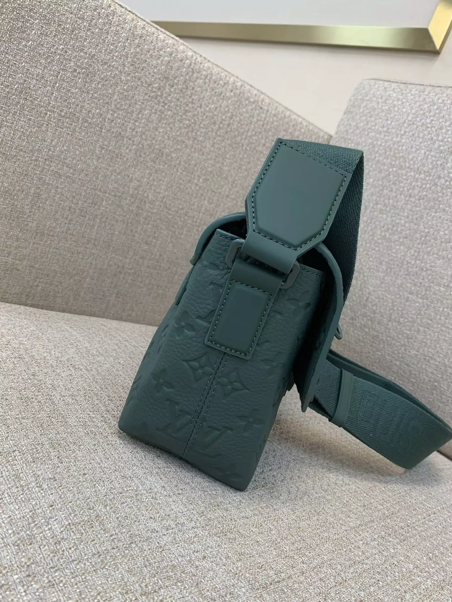 S-Cape Messenger Taurillon Monogram Forest Green Leather