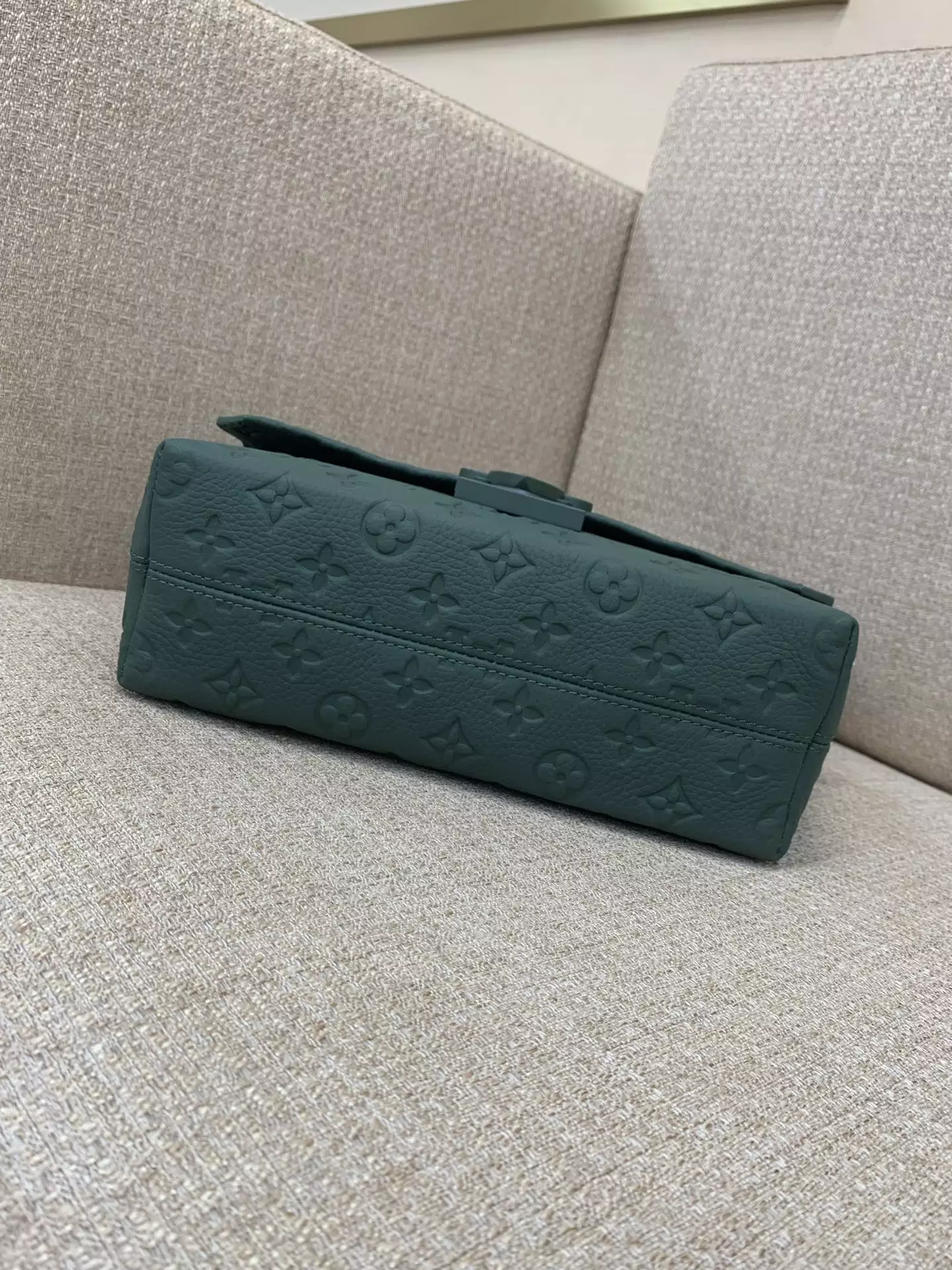 S-Cape Messenger Taurillon Monogram Forest Green Leather