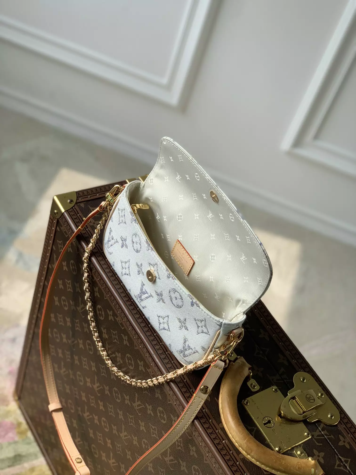 Wallet on Chain Ivy Multicolor Beige Monogram Jacquard Fabric