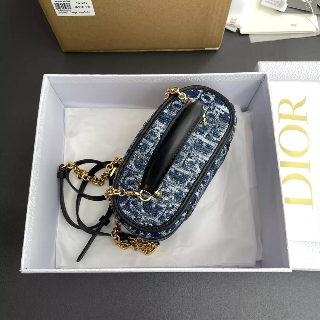 30 Montaigne Mini Vanity Case Blue Denim Dior Oblique Jacquard