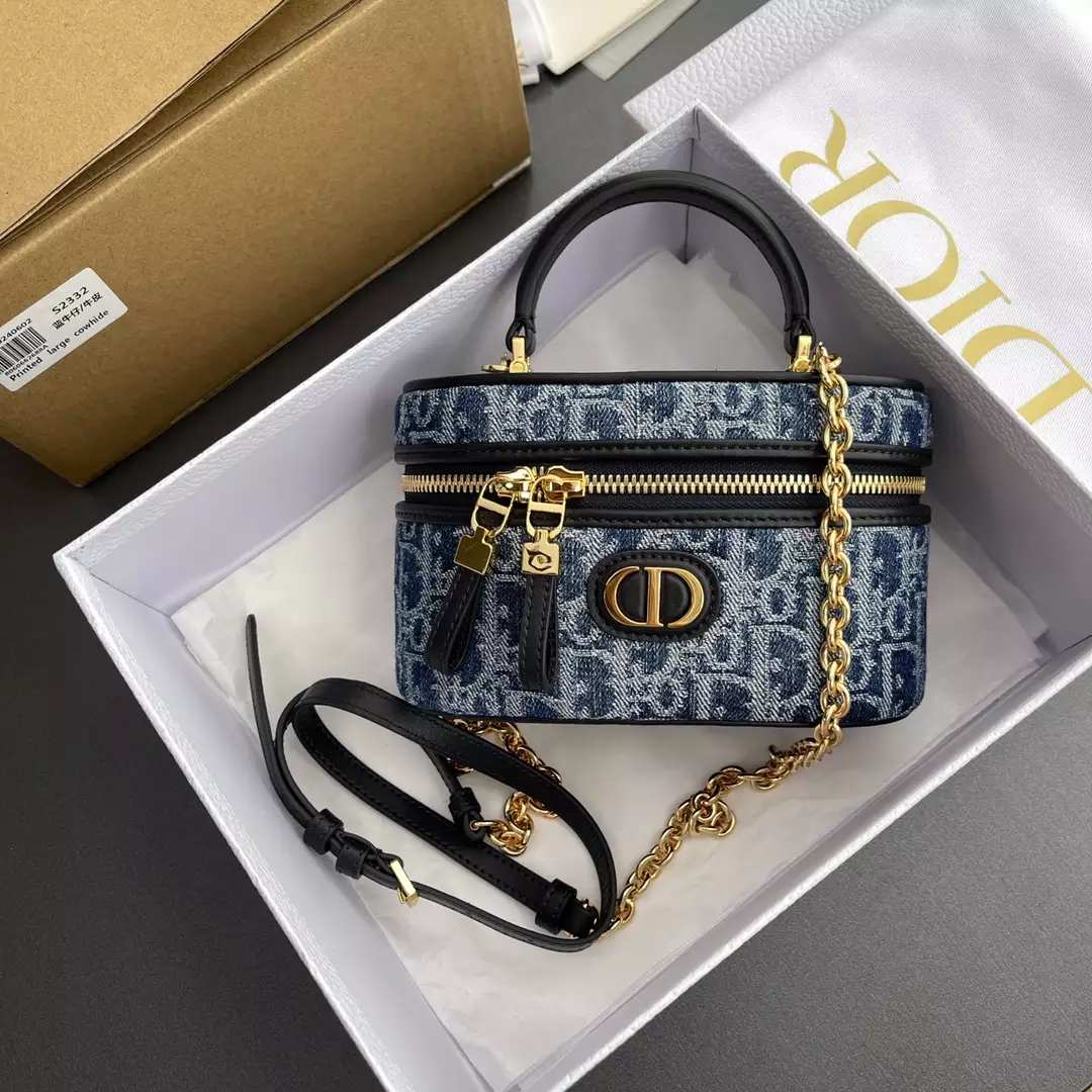 30 Montaigne Mini Vanity Case Blue Denim Dior Oblique Jacquard