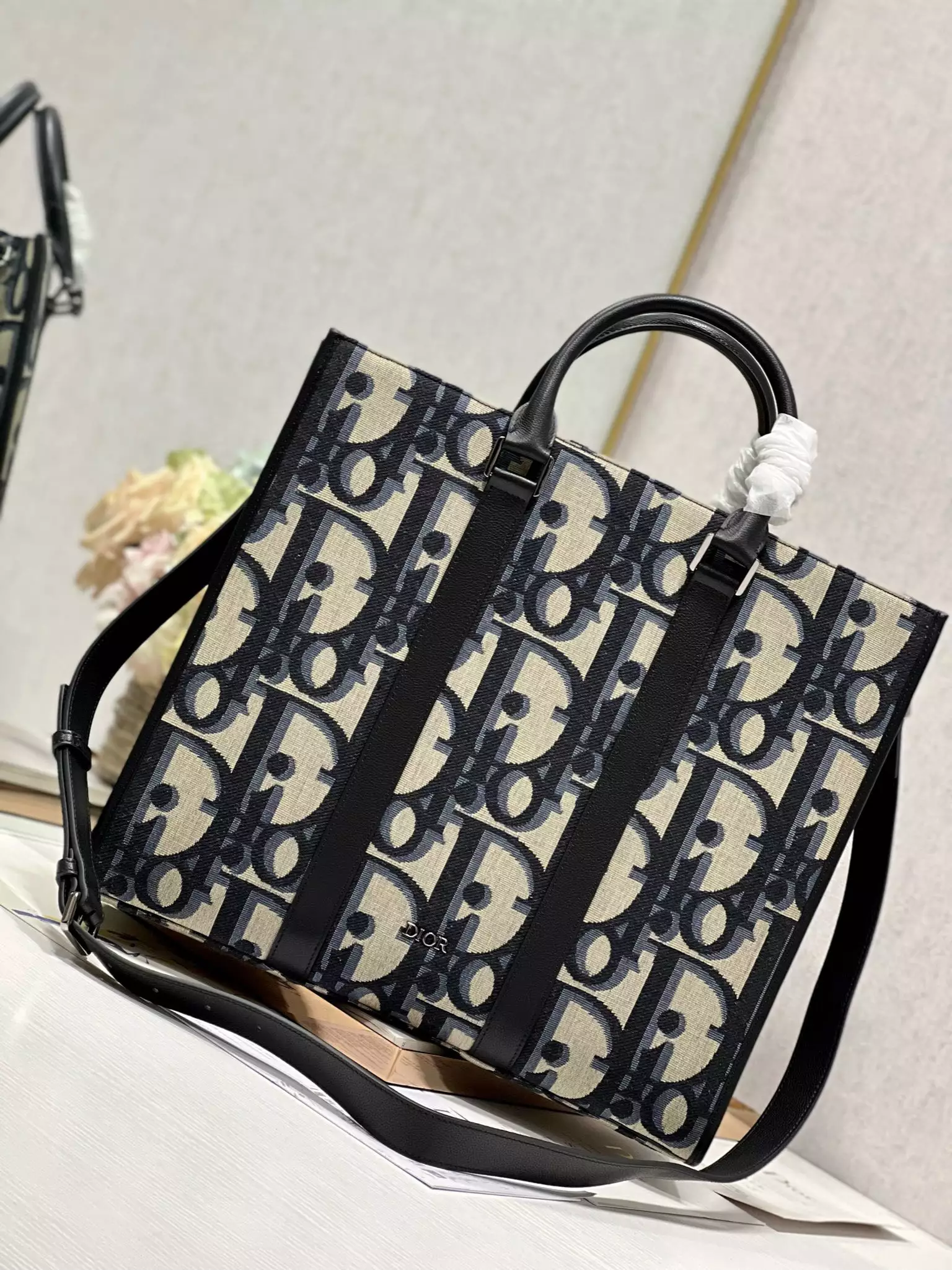 East-West Tote Bag Beige and Black Maxi Dior Oblique Jacquard