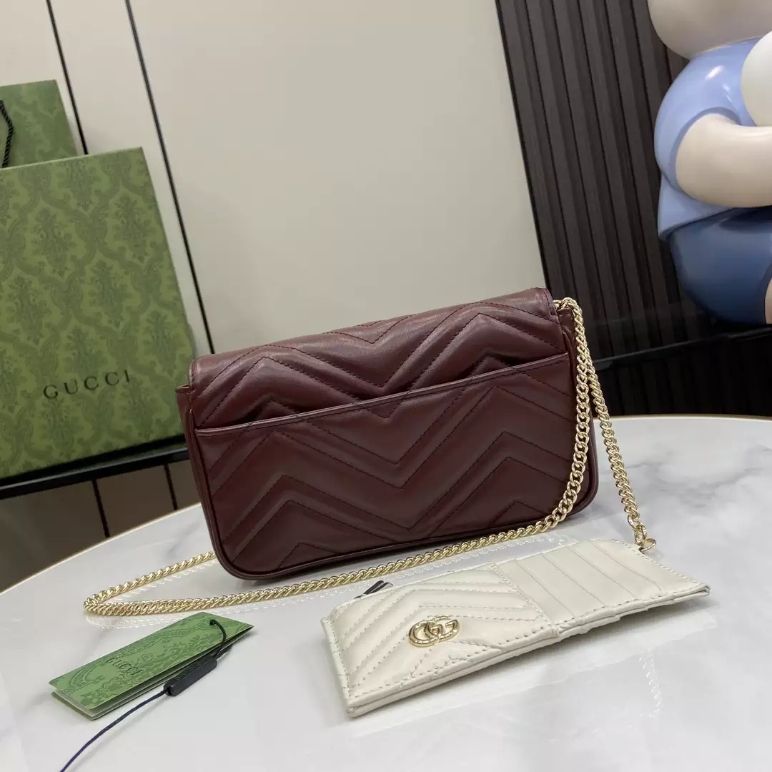 GG Marmont Mini Bag in Rosso Ancora Red Leather