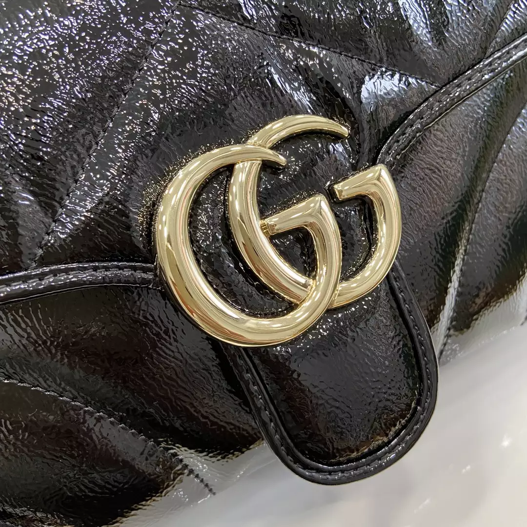 GG Marmont Small Shoulder Bag Black Quilted Chevron Patent Leather – GB338