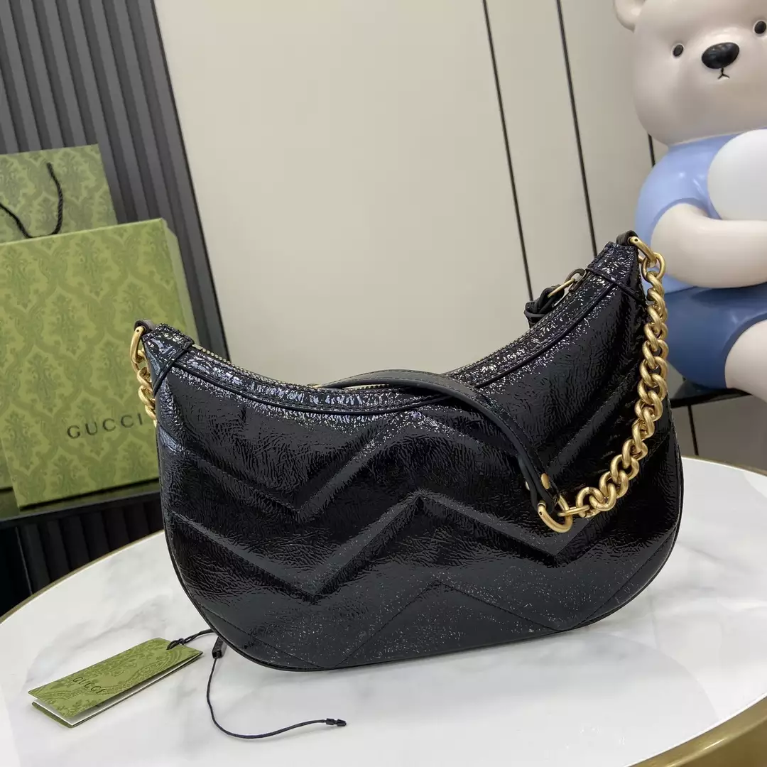 GG Marmont Small Shoulder Bag Black Quilted Chevron Patent Leather – GB339