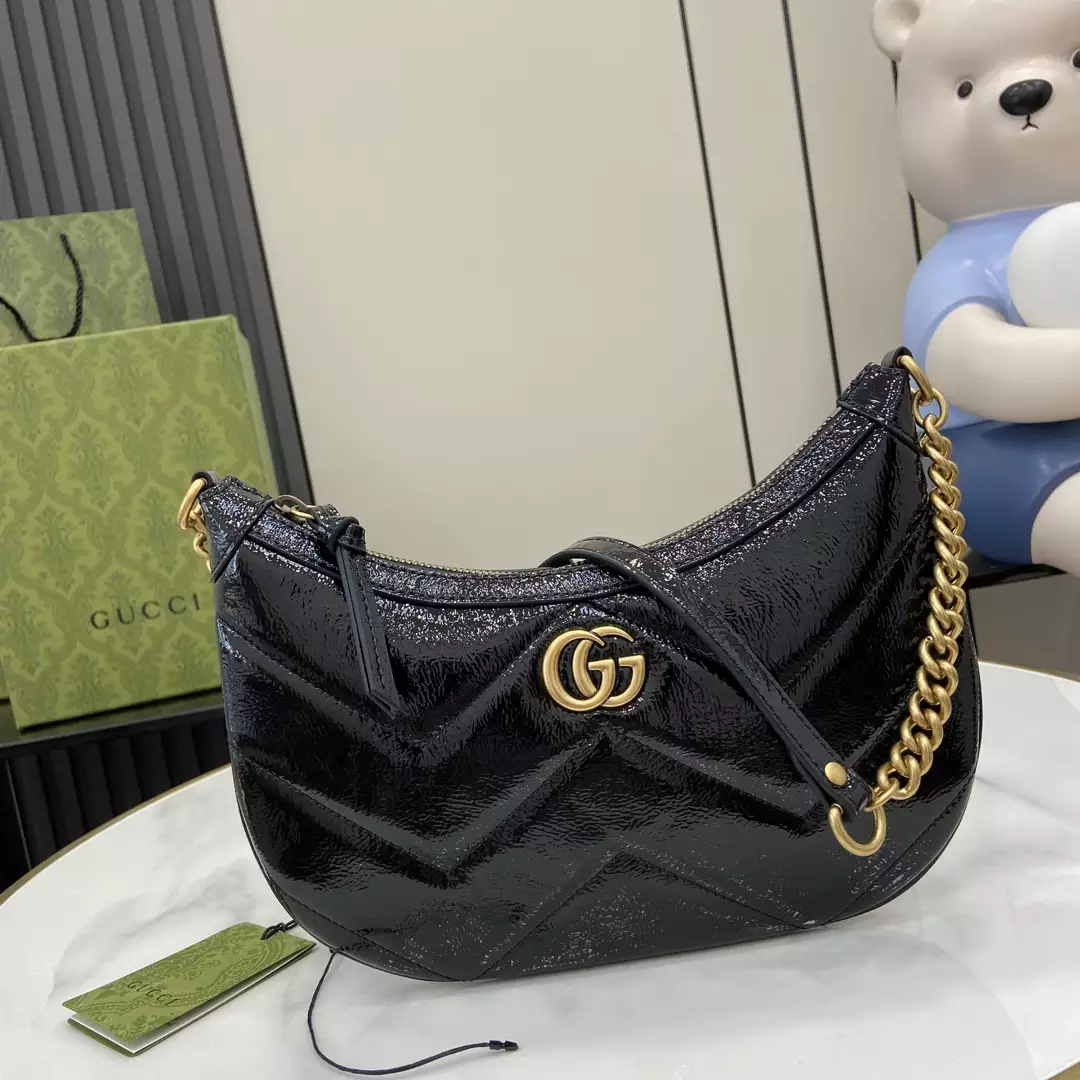 GG Marmont Small Shoulder Bag Black Quilted Chevron Patent Leather – GB339