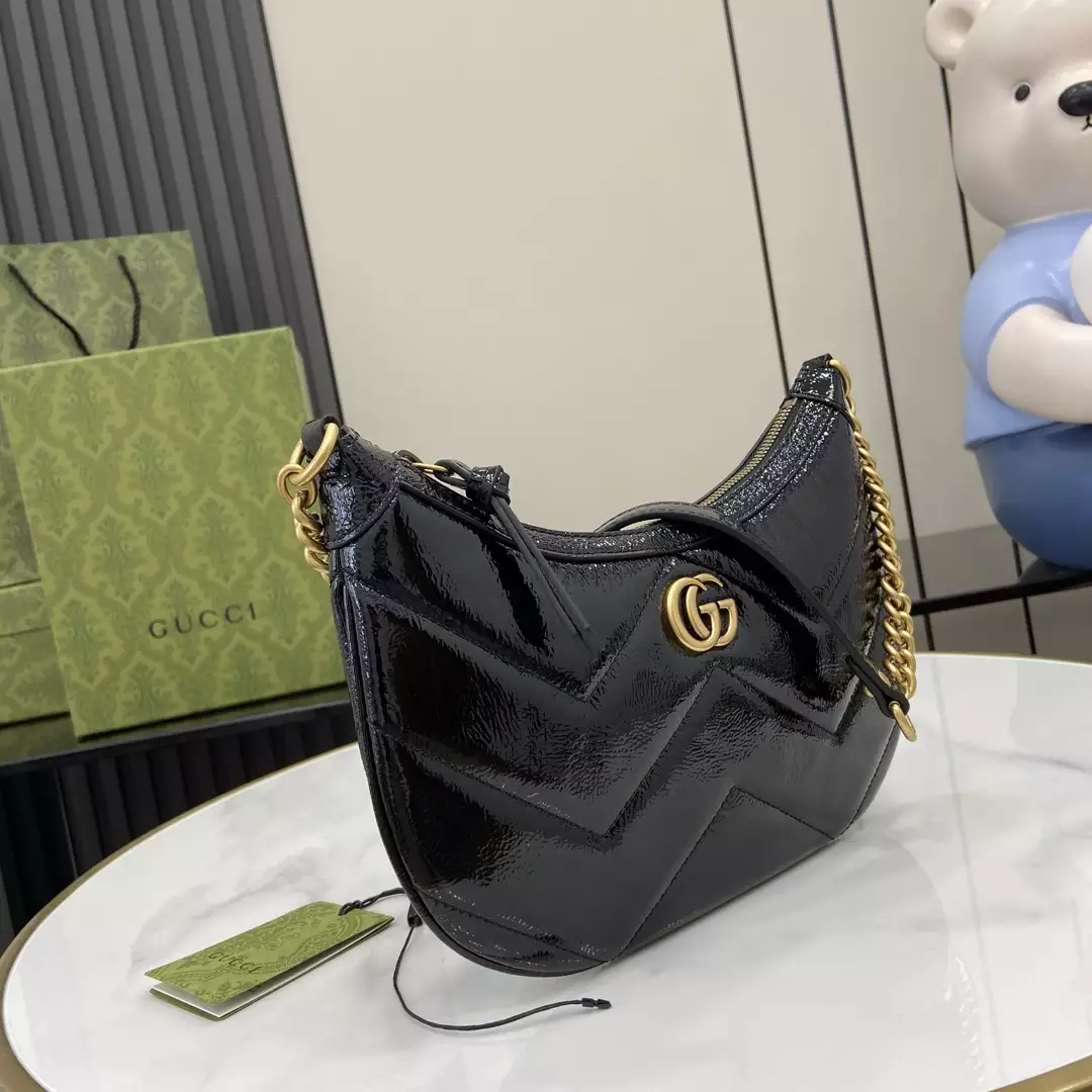 GG Marmont Small Shoulder Bag Black Quilted Chevron Patent Leather – GB339
