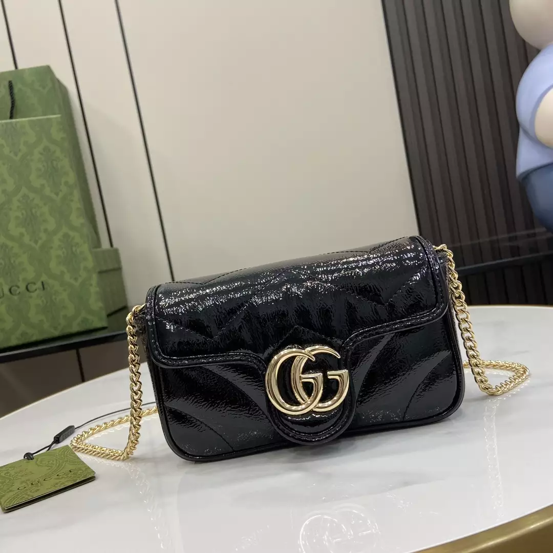 GG Marmont Super Mini Bag Black Quilted Chevron Patent Leather