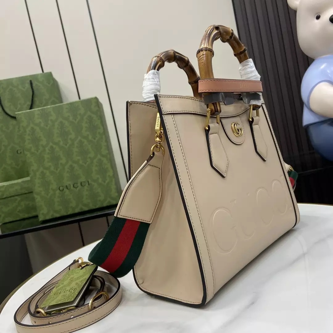 G*u*i diana small tote bag double g light beige leather