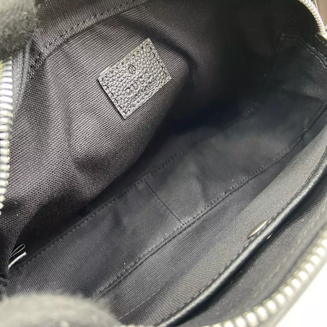 G*u*i mini shoulder bag in black leather