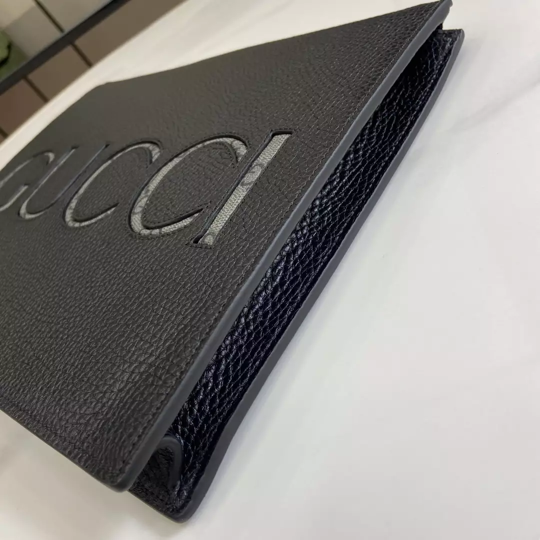 Gucci Pouch with Strap in Black Leather