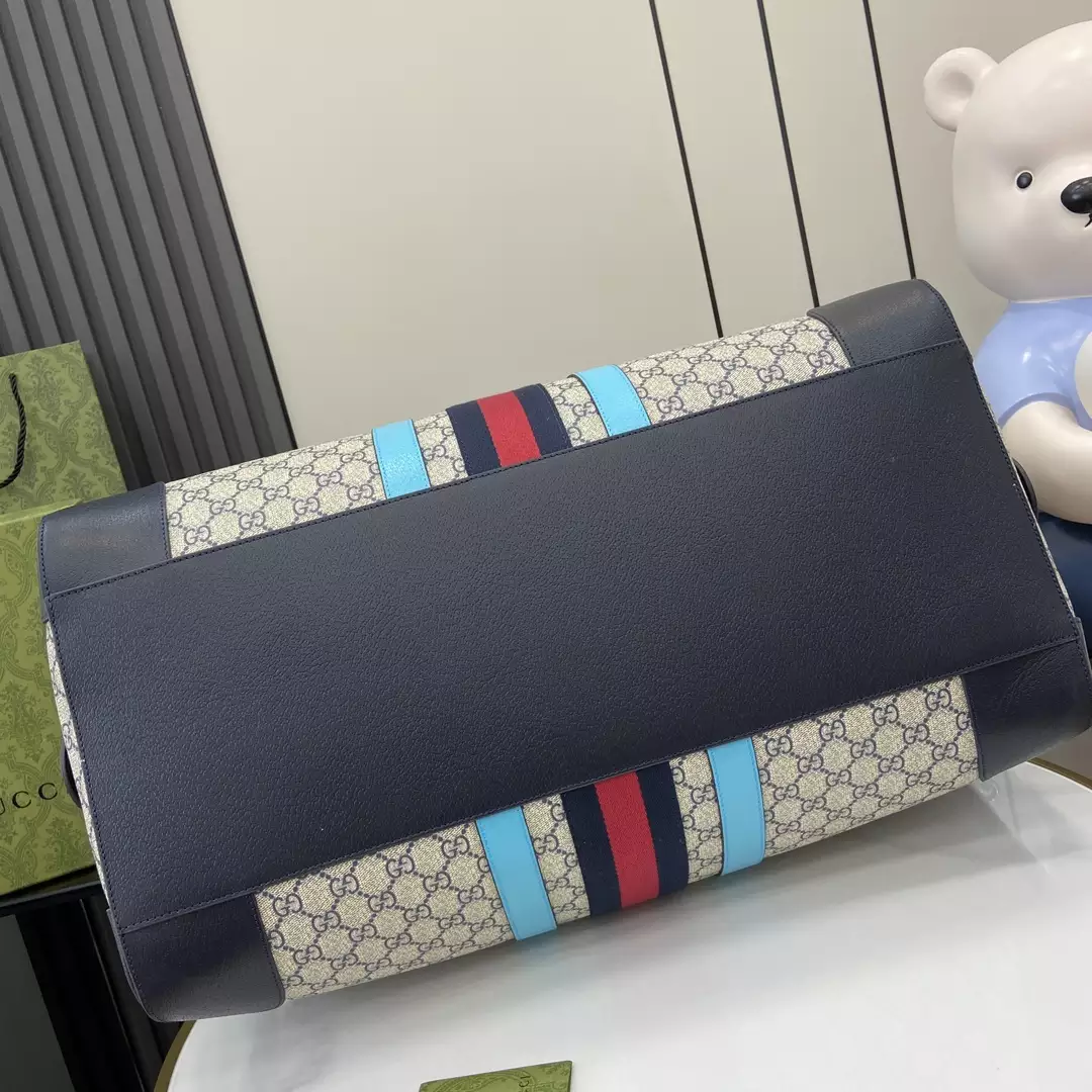 Gucci Savoy Large Duffle Bag in Beige and Blue GG Supreme