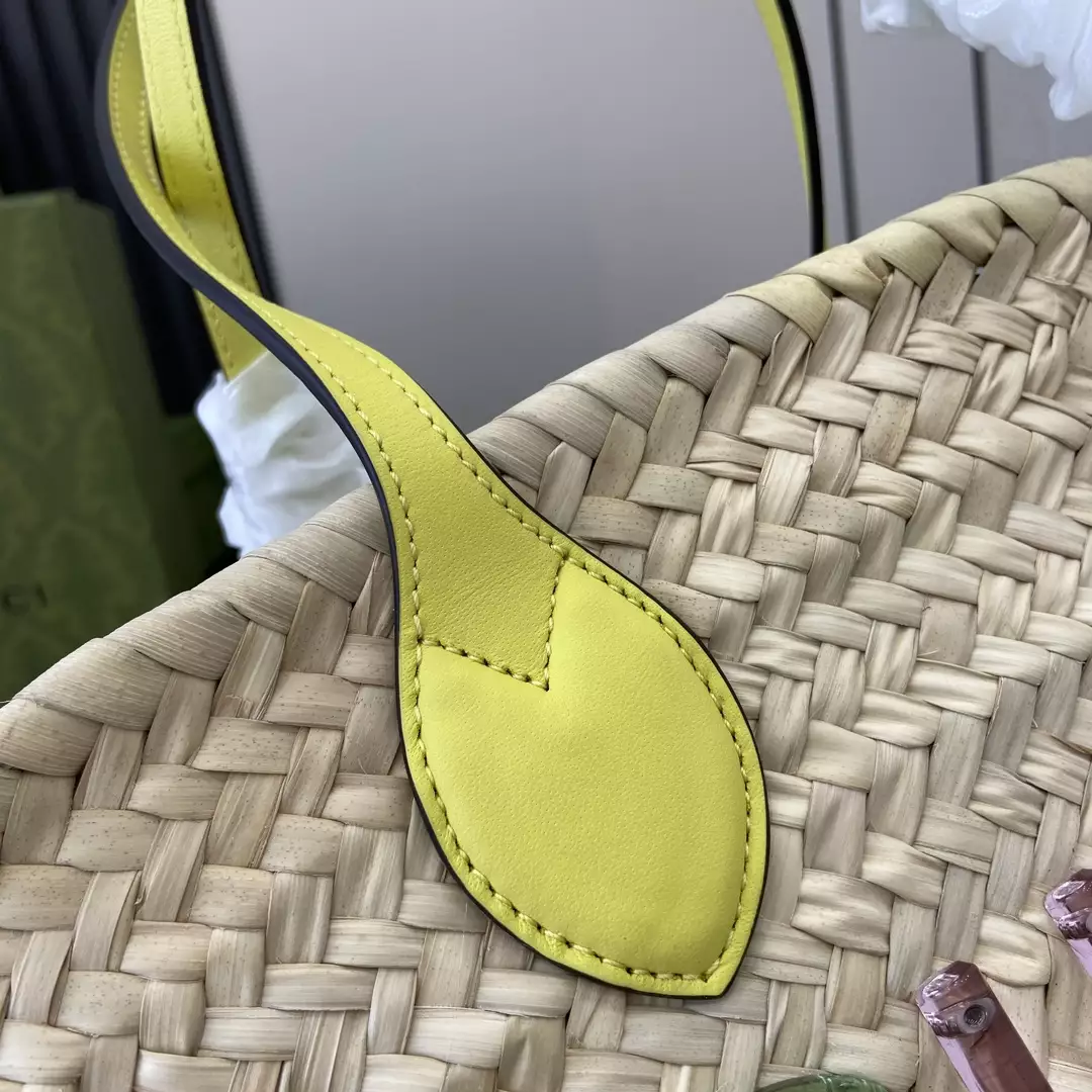 mini straw tote with G*u*i logo in natural woven straw