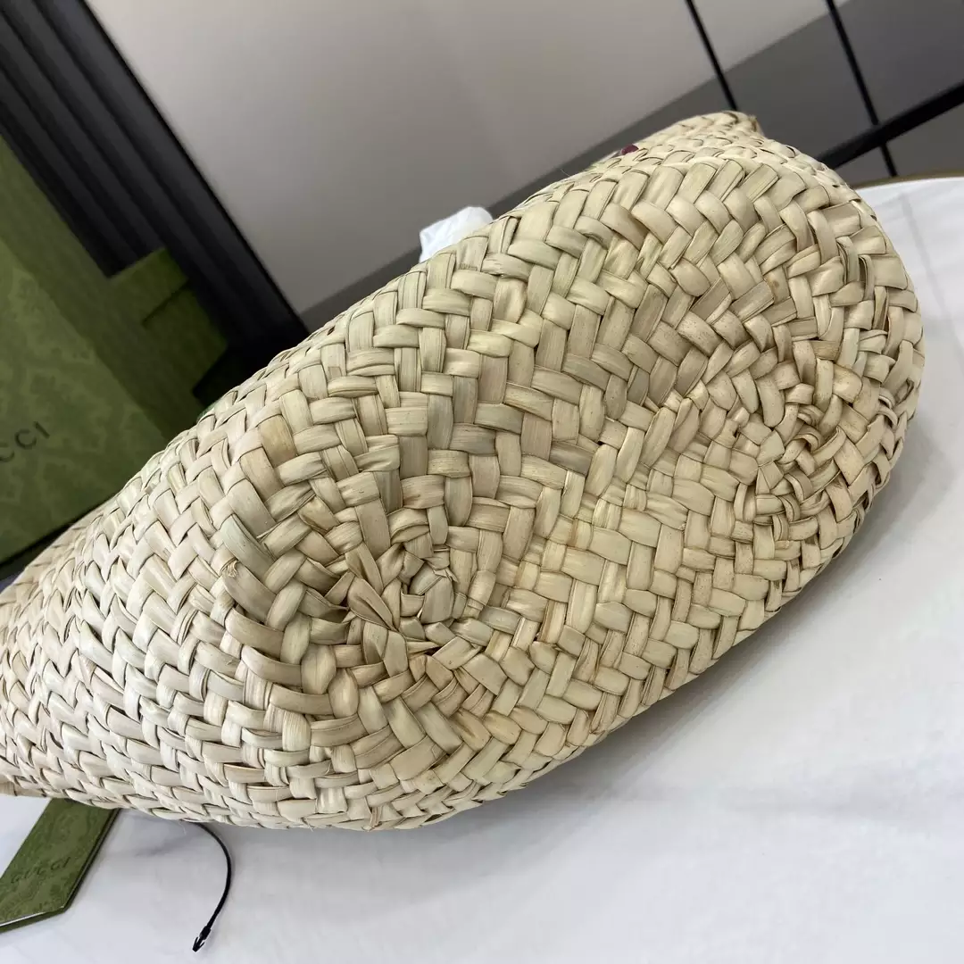 mini straw tote with G*u*i logo in natural woven straw