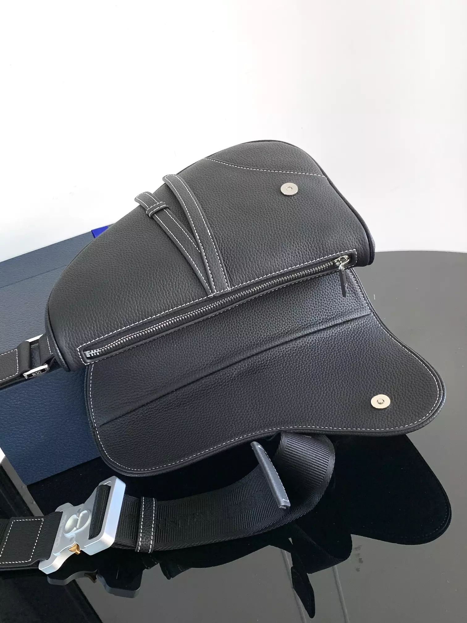 Saddle Bag Black Grained Calfskin – DB186