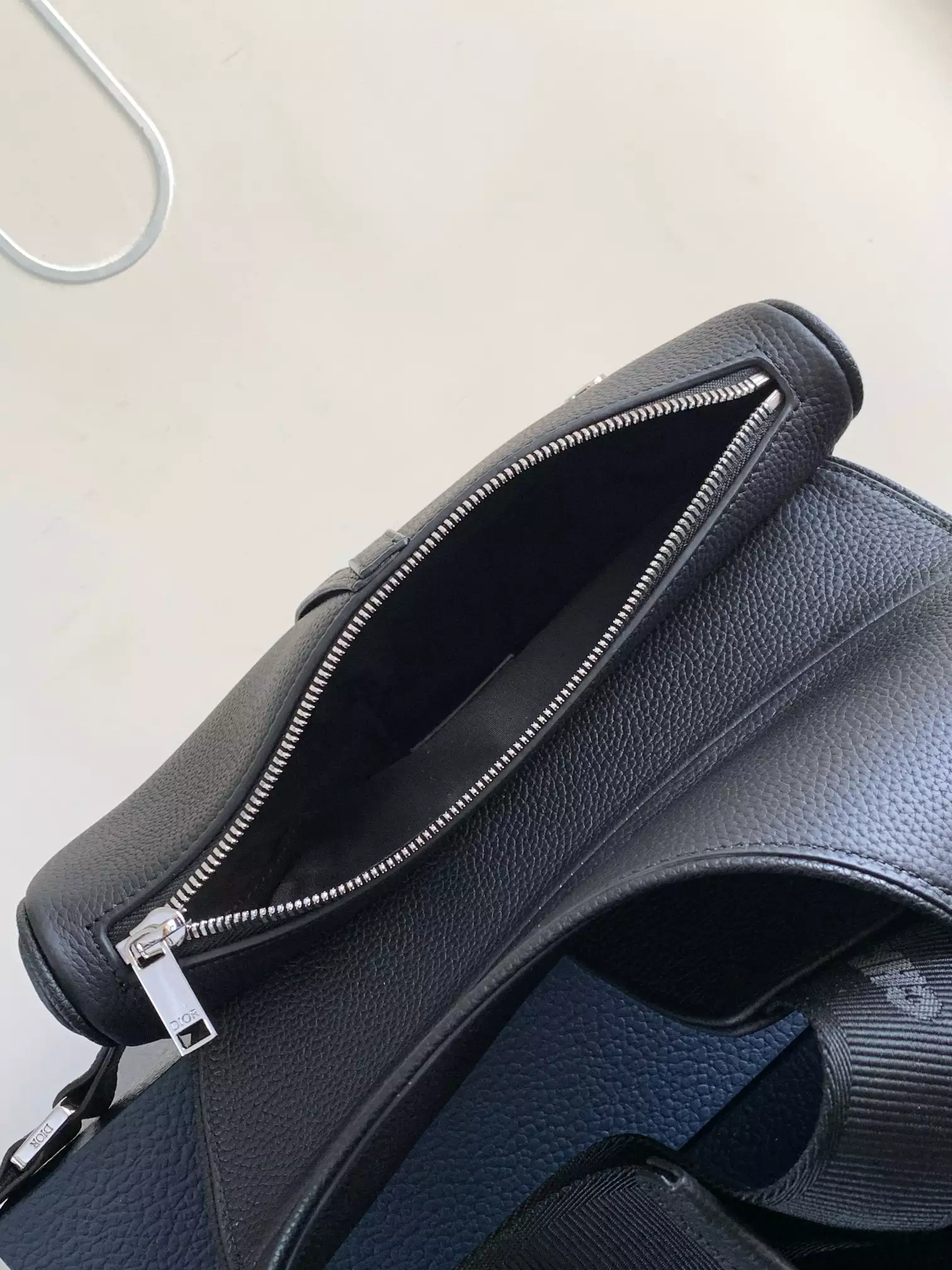 Saddle Bag Black Grained Calfskin – DB187