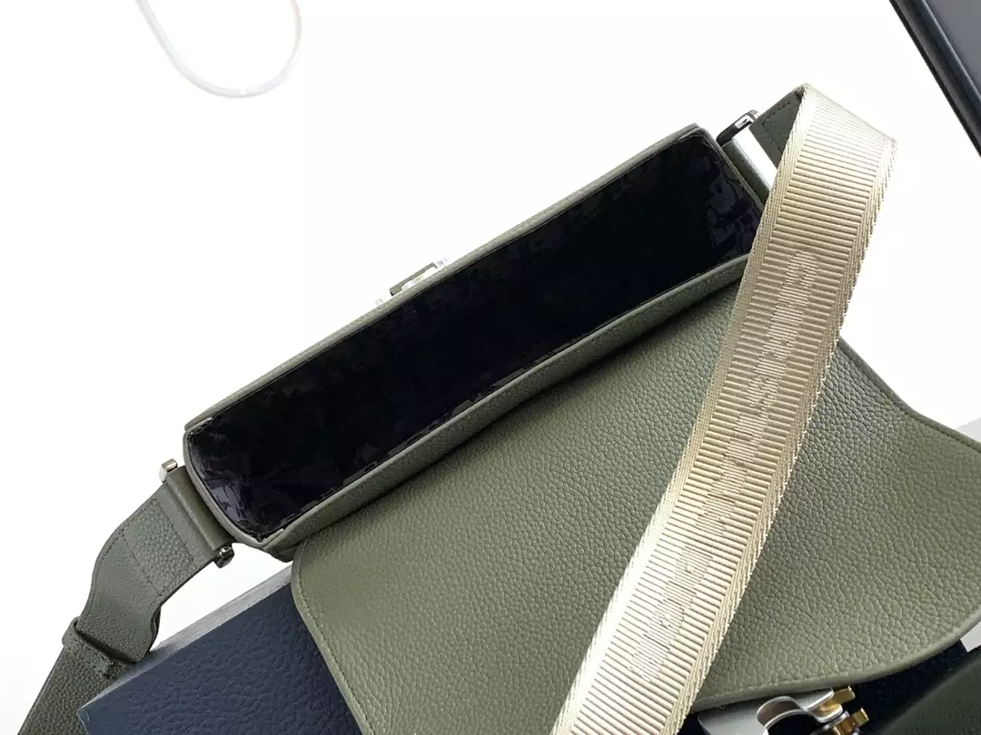 Small Saddle Messenger Bag with Flap Khaki Grained Calfskin