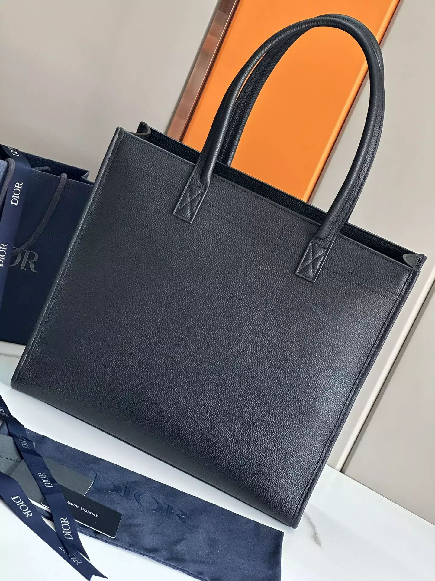 Safari Tote Bag Black Grained Calfskin