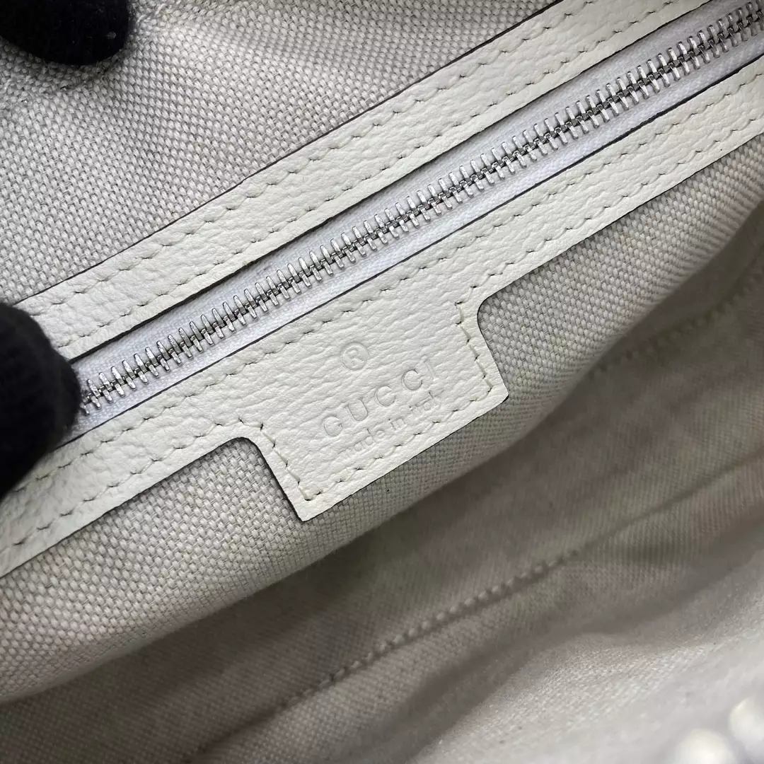 Small GG Crossbody Bag with Tag White Leather – GB361