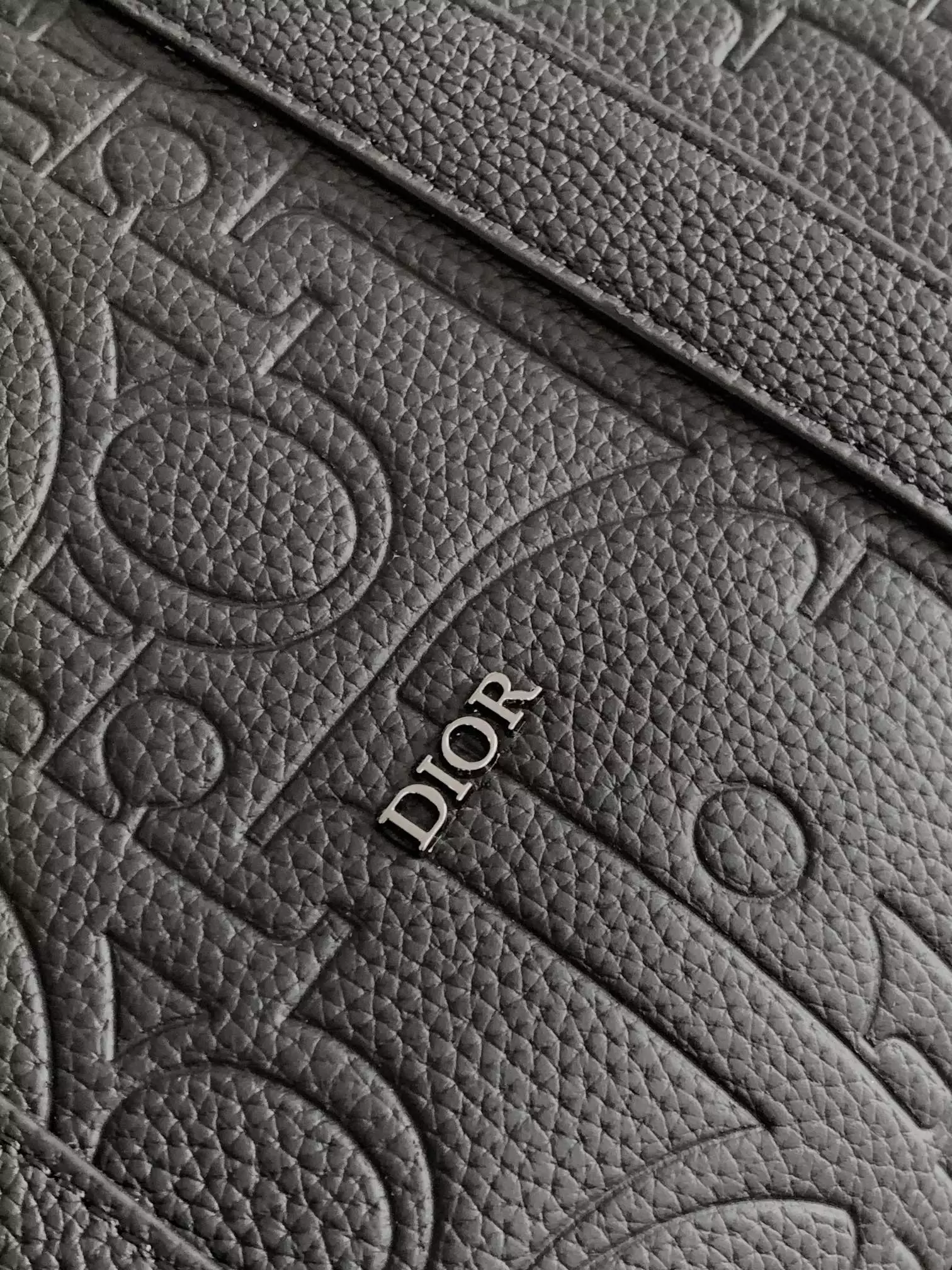 Weekender 40 Black Dior Gravity Leather and Black Grained Calfskin