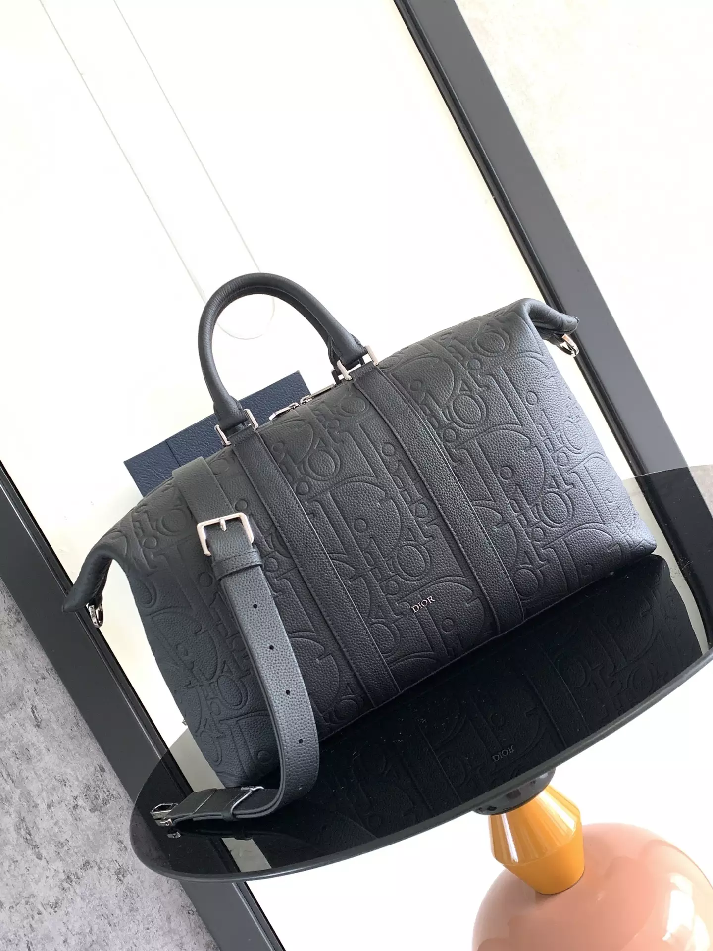 Weekender 40 Black Dior Gravity Leather and Black Grained Calfskin