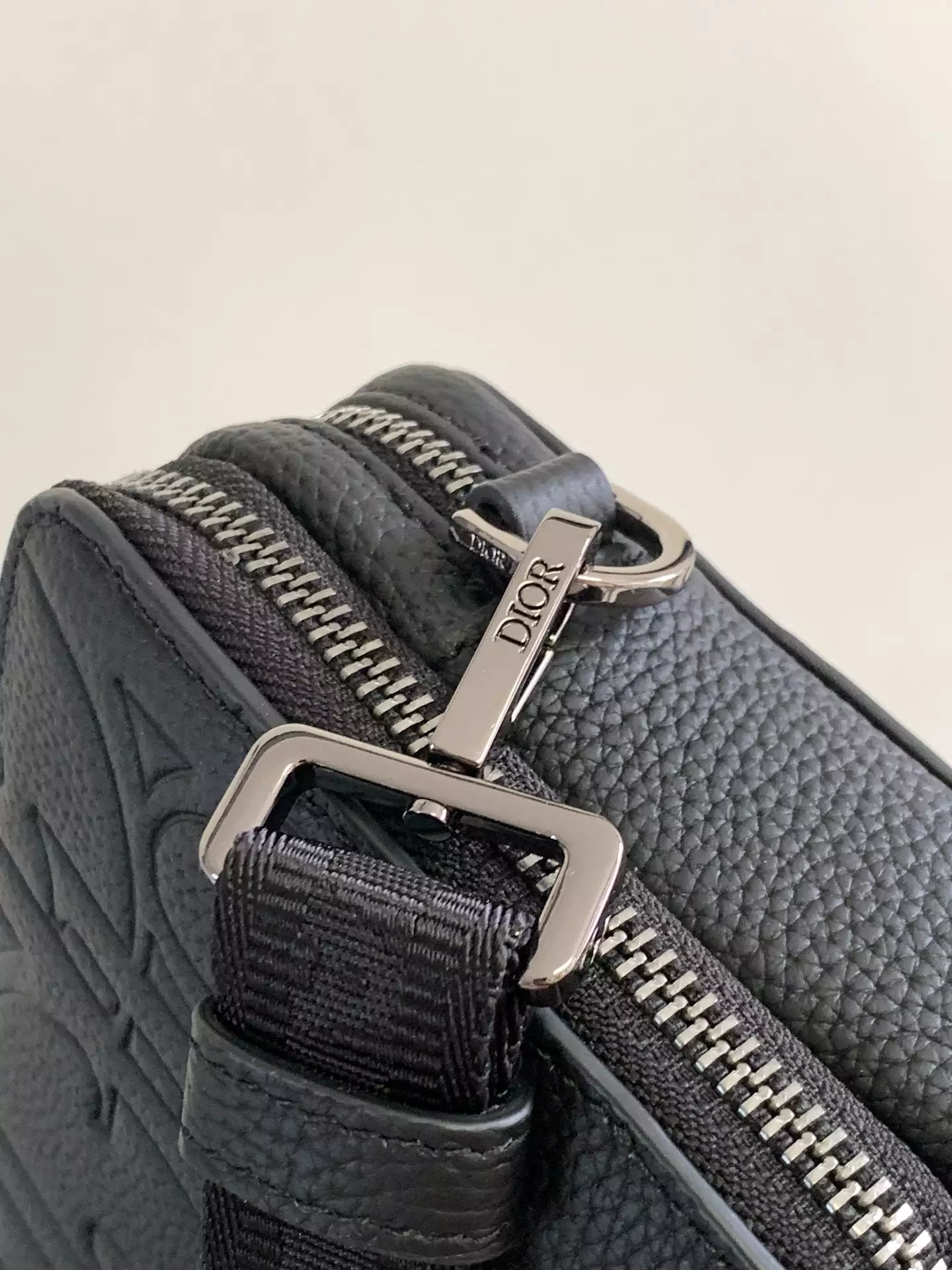 Zipped Pouch with Strap Black Dior Gravity Leather