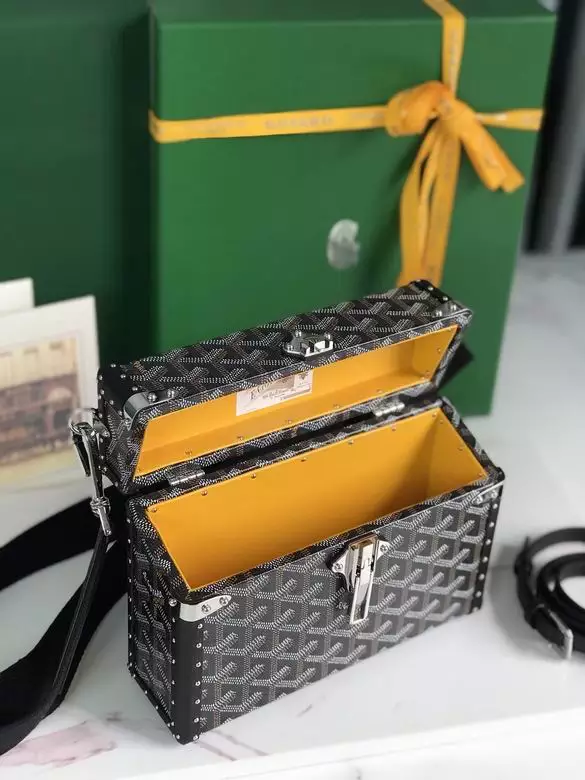 Goyard Cassette Trunk Bag - GYB068